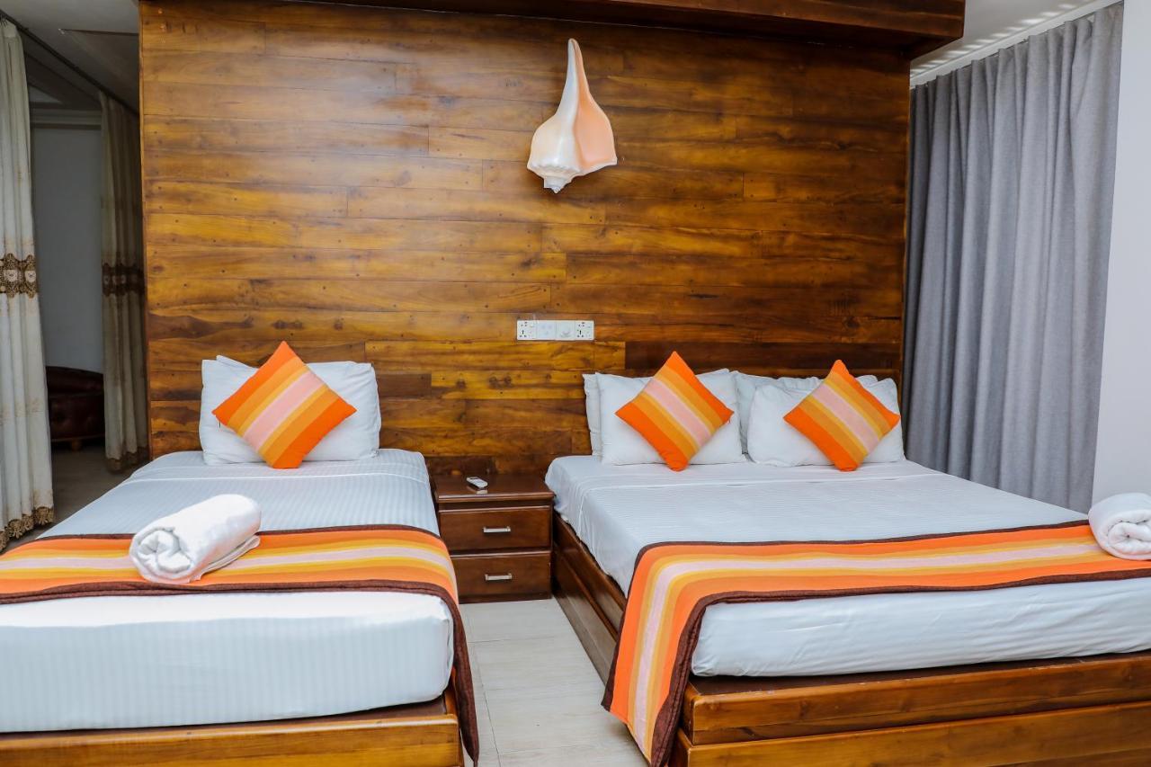 The Valampuri Hotell Jaffna Eksteriør bilde