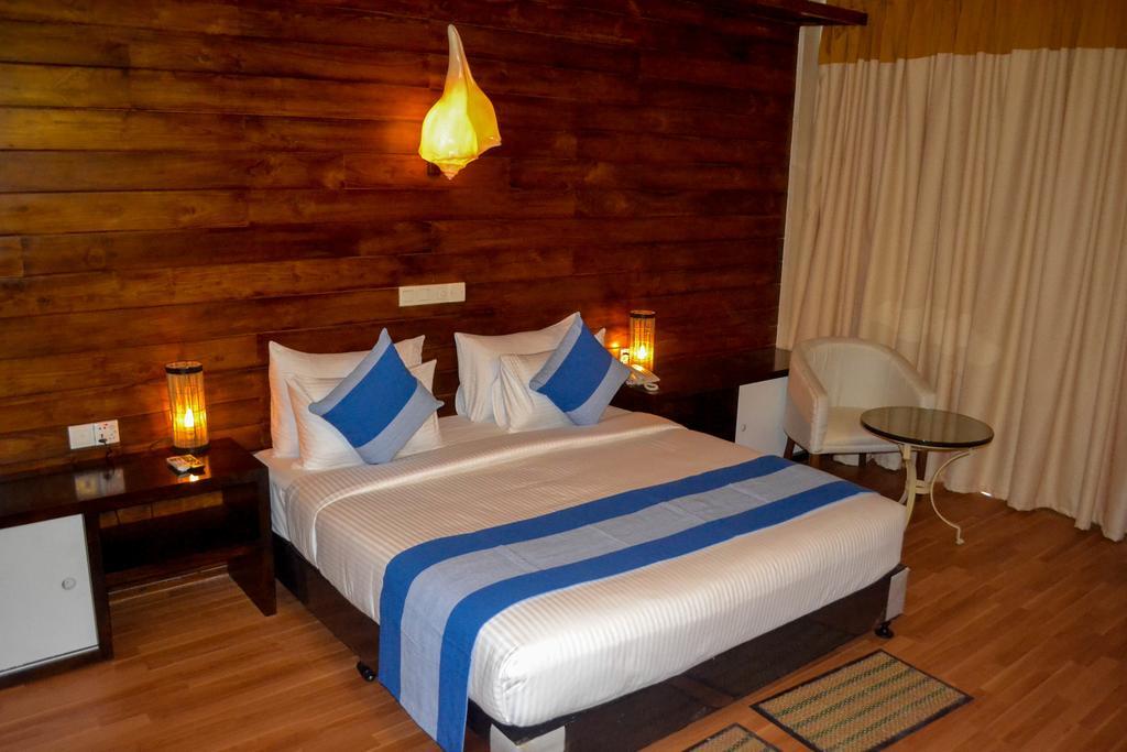 The Valampuri Hotell Jaffna Eksteriør bilde