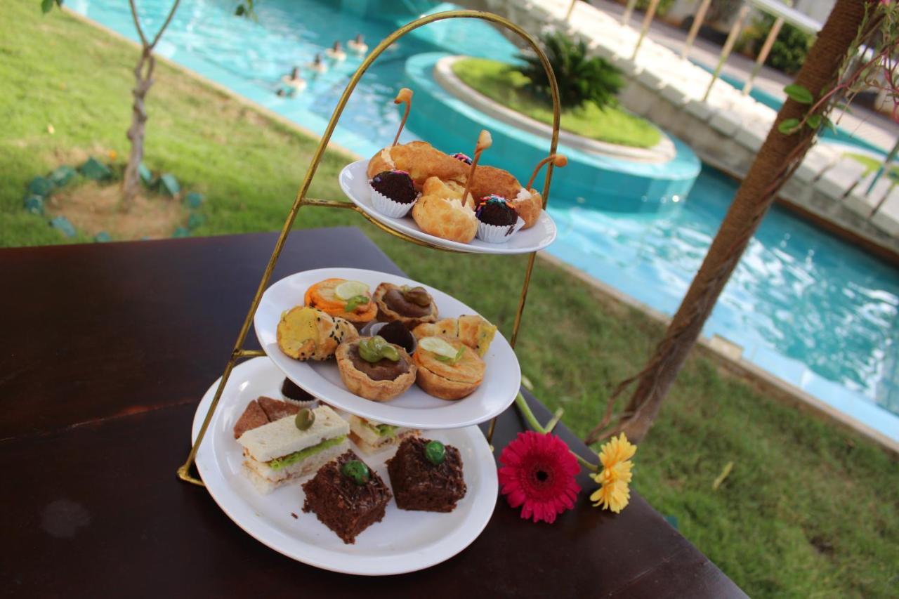 The Valampuri Hotell Jaffna Eksteriør bilde